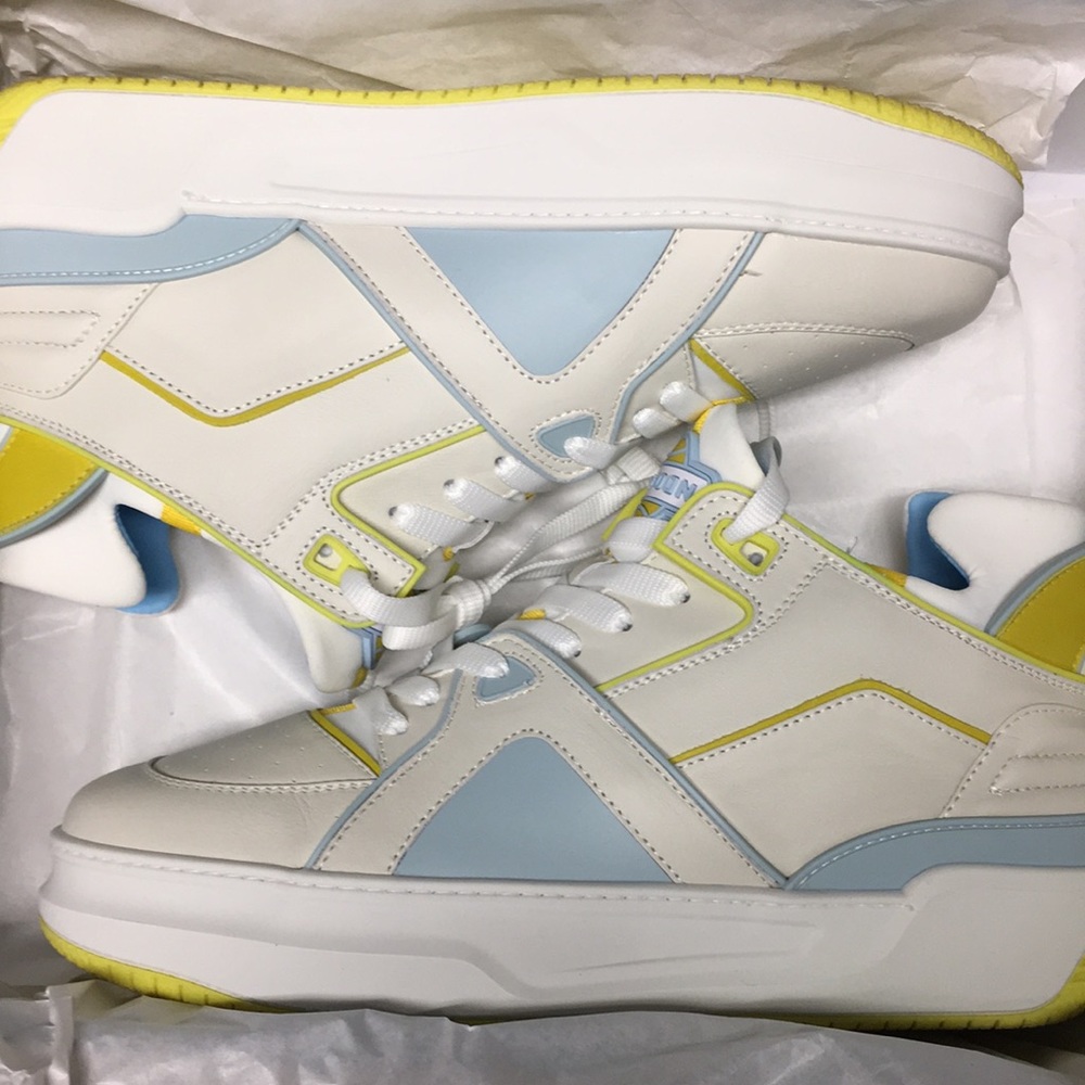 Just don shoe size 11